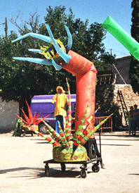 Inflatable sea décor with hydras
