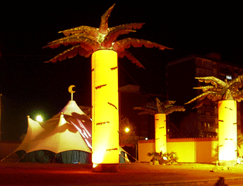 Illuminated inflatable palm trees